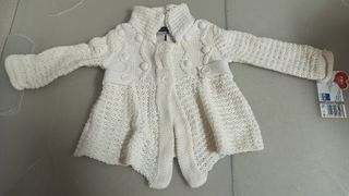 Chaqueta tejida bebé niña