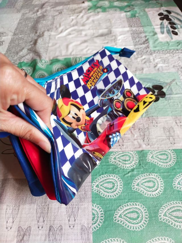 Estuche Mickey Mouse Roadster Racers