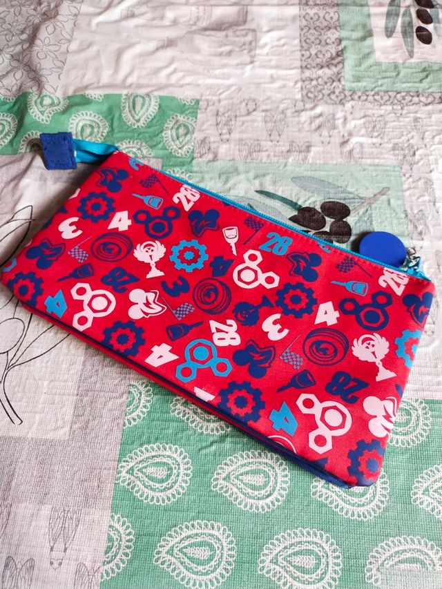 Estuche Mickey Mouse Roadster Racers