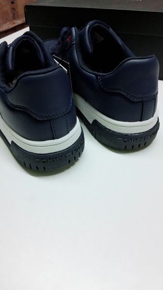Scarpe Tommy Hilfiger blu n.39
