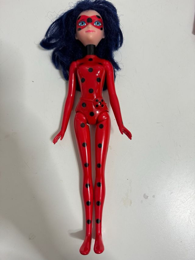 barbies princesas disney+ Ken+ lady bug+ mal