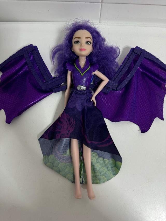 barbies princesas disney+ Ken+ lady bug+ mal