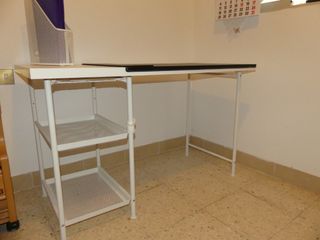 Mesa escritorio y protector