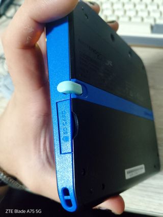 Nintendo 2DS negra