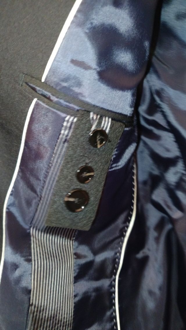 Chaqueta americana negra Zara como nueva