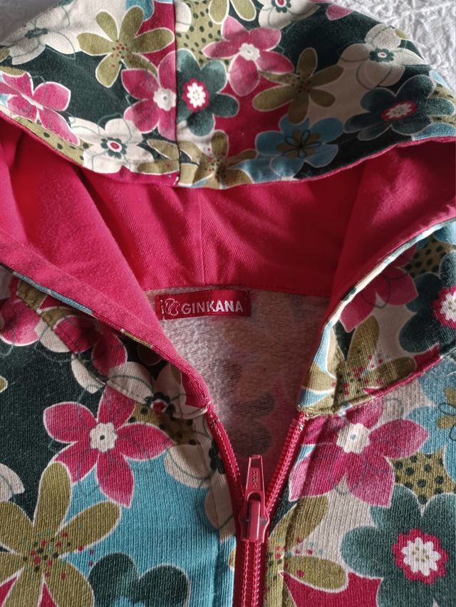 Sudadera Ginkana  multicolor floral.