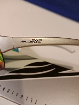 Arnette - Gafas sol lente espejo roja/amarilla 