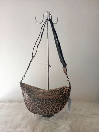 Borsa a mezzaluna leopardata