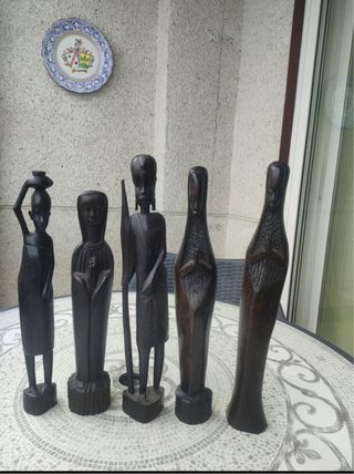 5 Figuras Ébano Masai