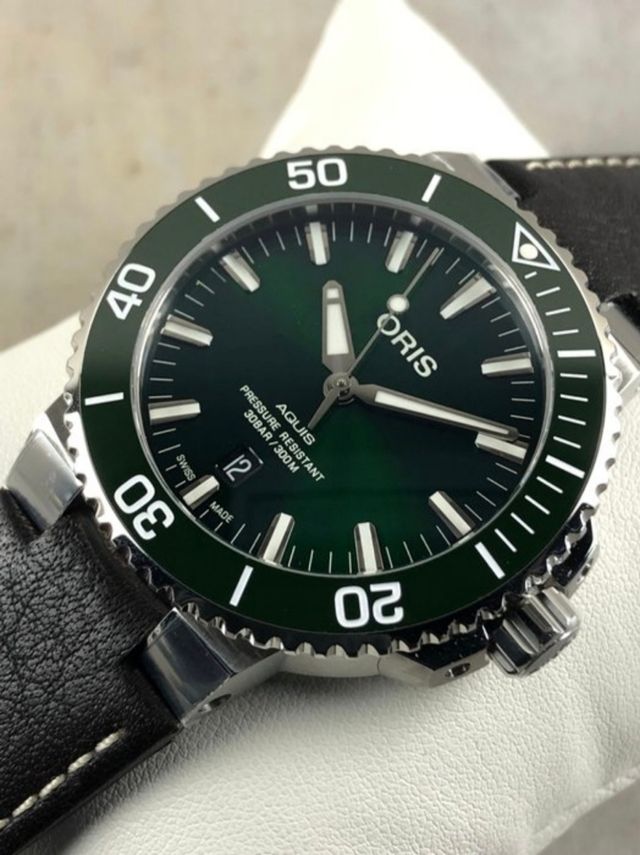 Oris Aquis Date - Reloj Esfera Verde
