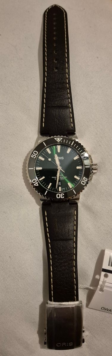 Oris Aquis Date - Reloj Esfera Verde
