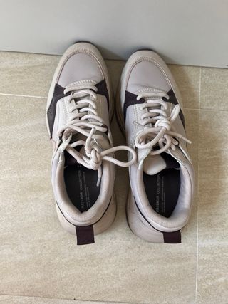 Zapatillas beige mujer 