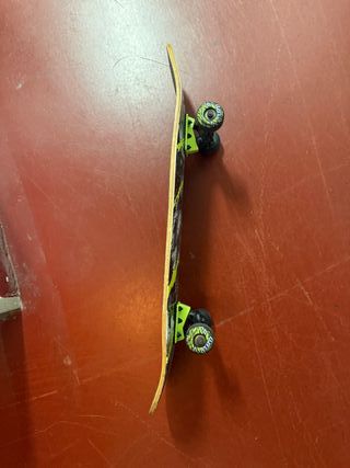 Skateboard usado