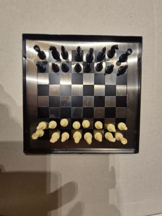 Ajedrez magnético de viaje