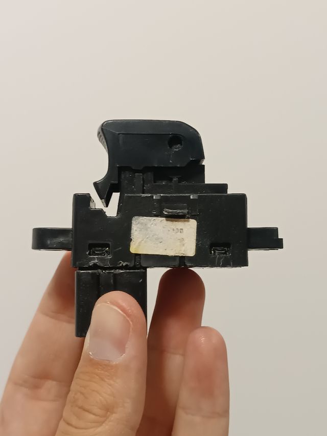 Botón elevalunas Nissan Qashqai 2007-2014