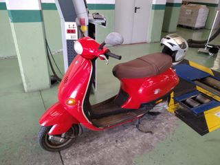 Vespa ET2 50cc roja - Año 2000