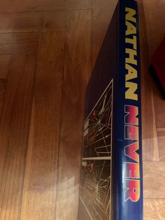 Nathan Never - albo cartonato