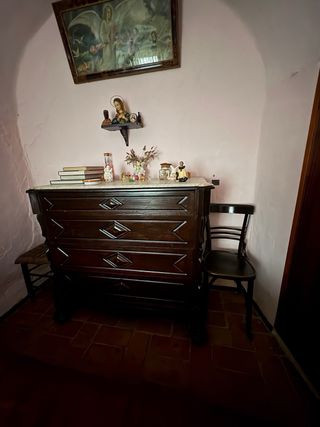 Dormitorio rústico antiguo