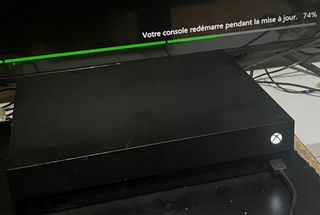 Xbox One X - Negra REPARAR