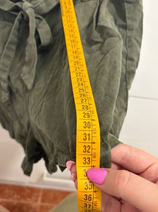 Pantalón corto fino