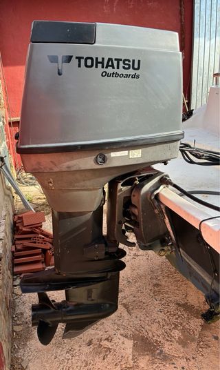 Motor fueraborda Tohatsu 140cv