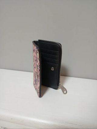 Cartera flores + camiseta