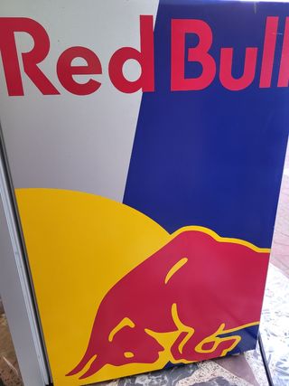 Mini-nevera Red Bull