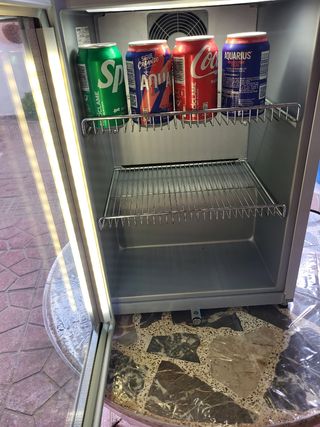 Mini-nevera Red Bull