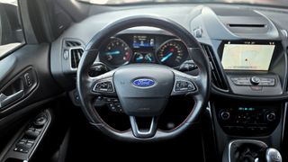 Ford Kuga. Gasolina. ST-line. Etiqueta C