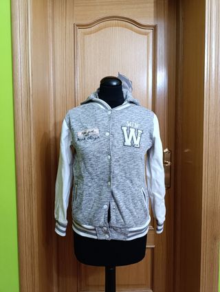 Chaqueta bomber Bershka gris