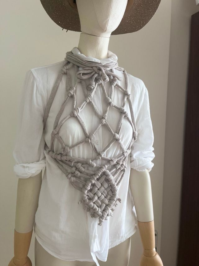 Cuerpo estructura grueso. Da hasta la talla
M