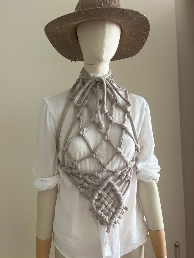 Cuerpo estructura grueso. Da hasta la talla
M