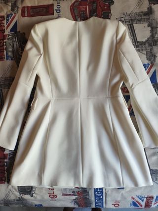 Blazer blanca larga - Abrigo ligero Zara