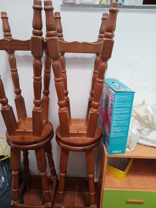 4 panche in legno marrone 