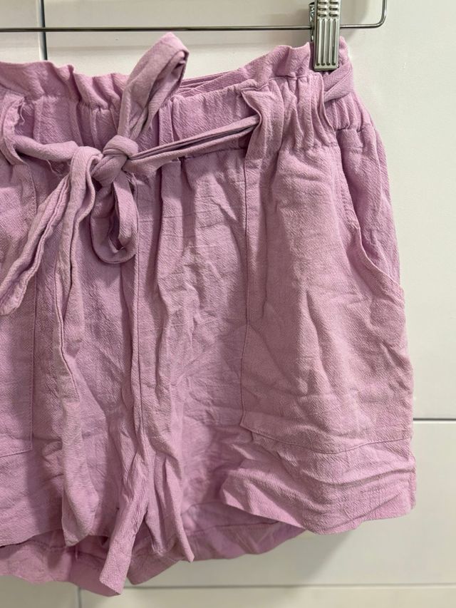 Pantalón corto fino cintura elástica 