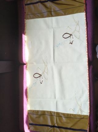 Cabeceros, caminos de mesa, cuadros, vintage