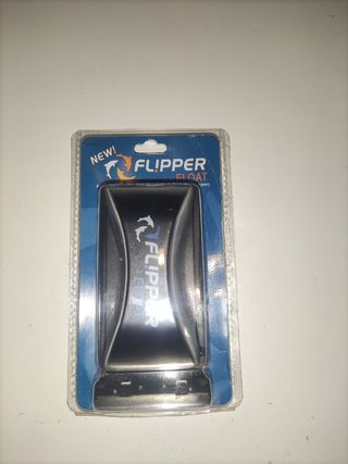 Flipper Float: Limpia acuarios