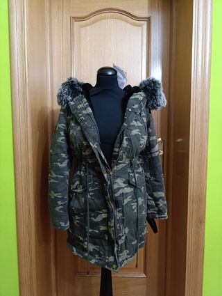 Abrigo/ parka militar camuflaje