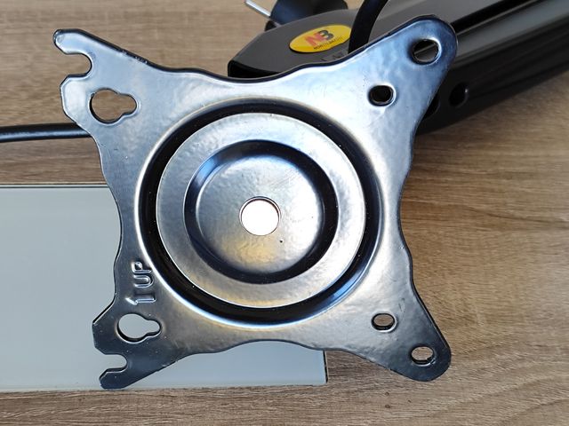 Soporte monitor brazo gris