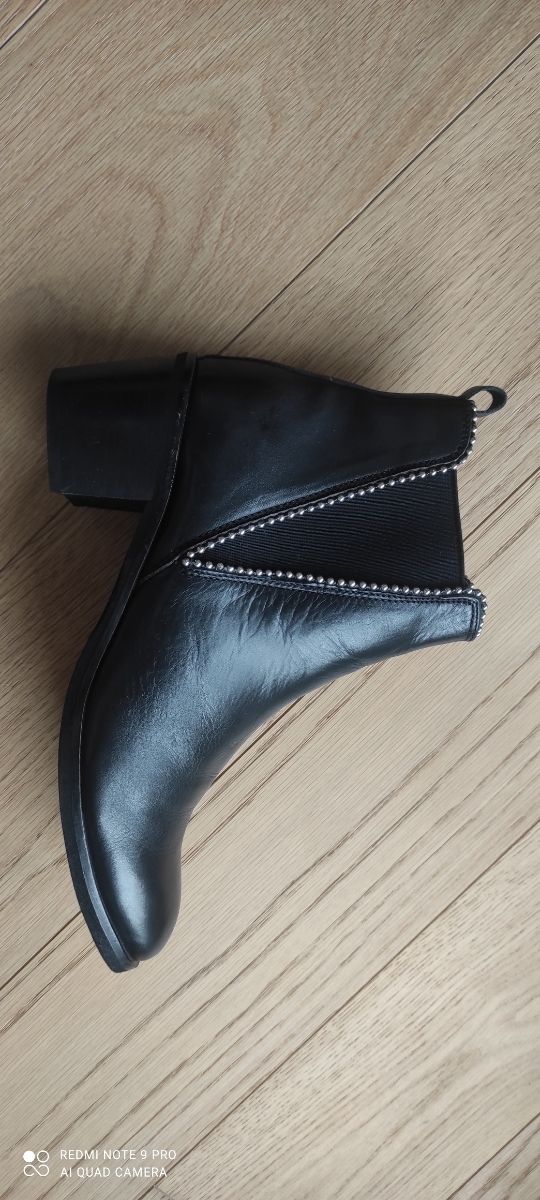 REBAJAS !!! BOTINES DE PIEL NEGROS