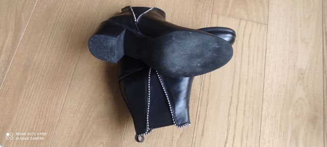 REBAJAS !!! BOTINES DE PIEL NEGROS