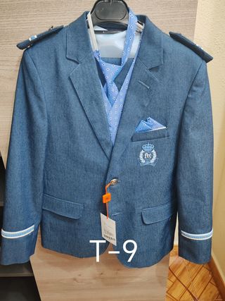 Traje comunión niño nuevos a estrenar.