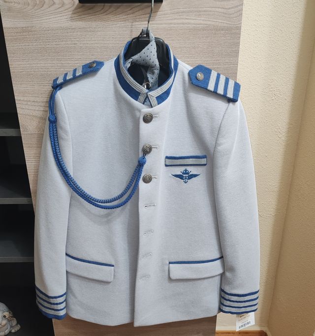 Traje comunión niño nuevos a estrenar.