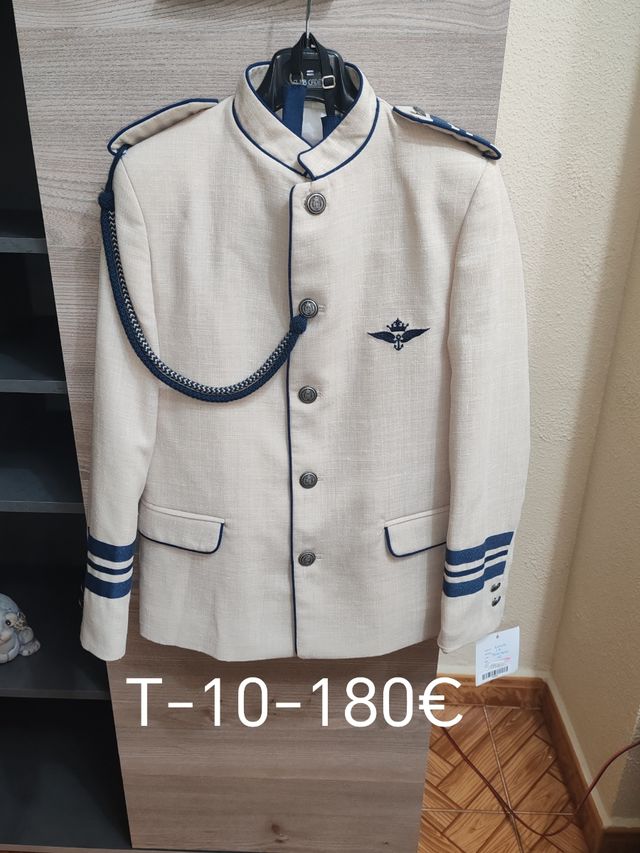 Traje comunión niño nuevos a estrenar.