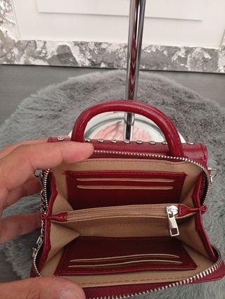 Mini borsa a tracolla rossa borchie