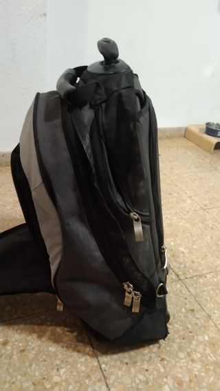 Mochila viaje negra