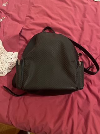 Mochila Parfois negra de cuero