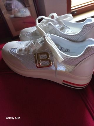 Sneakers bianche donna 37