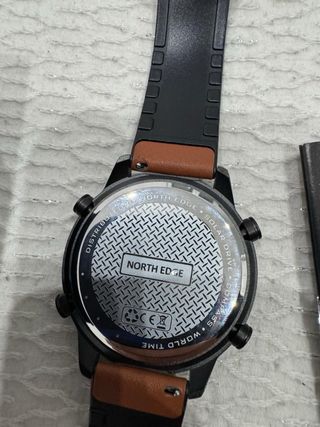 Reloj North Edge Solar - Evoque