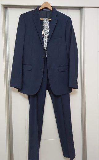 Traje azul marino hombre + corbata Talla S-M